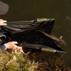 Trakker Sanctuary V2 Rückhalte- & Wiegeschlinge, XL 25 Trakker Sanctuary V2 Rückhalte- & Wiegeschlinge, XL -Trakker Online-Shop trakker sanctuary retention sling v2 5 1